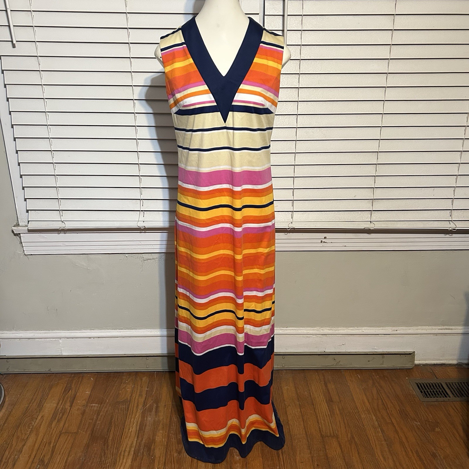 Vintage 70’s Laui Kai Hawaiian Fashion Dress Size 8