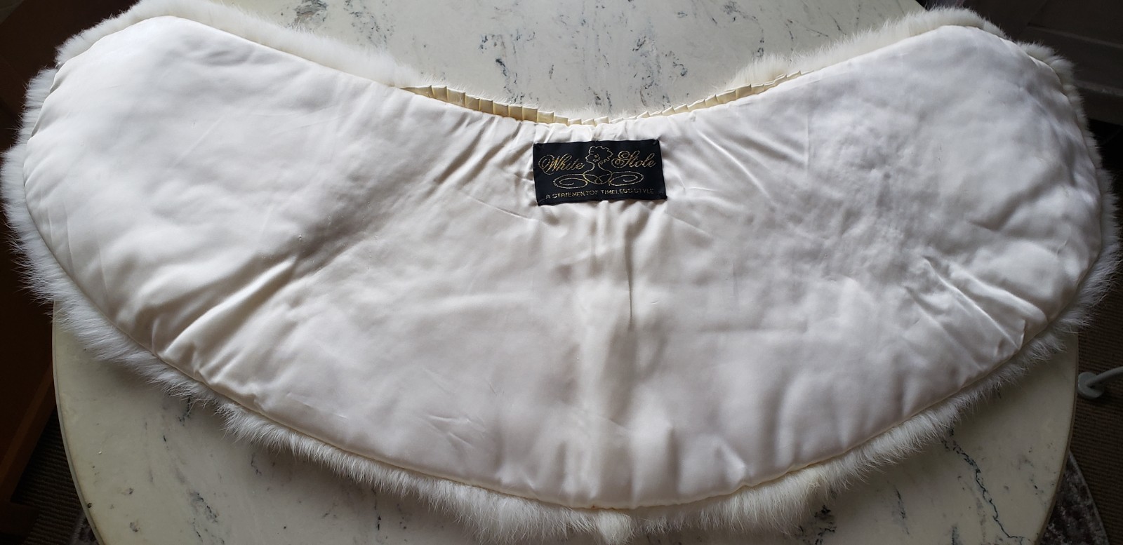 WHITE STOLE &lsquo;Princess&rsquo; Ivory Rabbit Fur Shawl | Old Hollywood Glamour (XS-S)