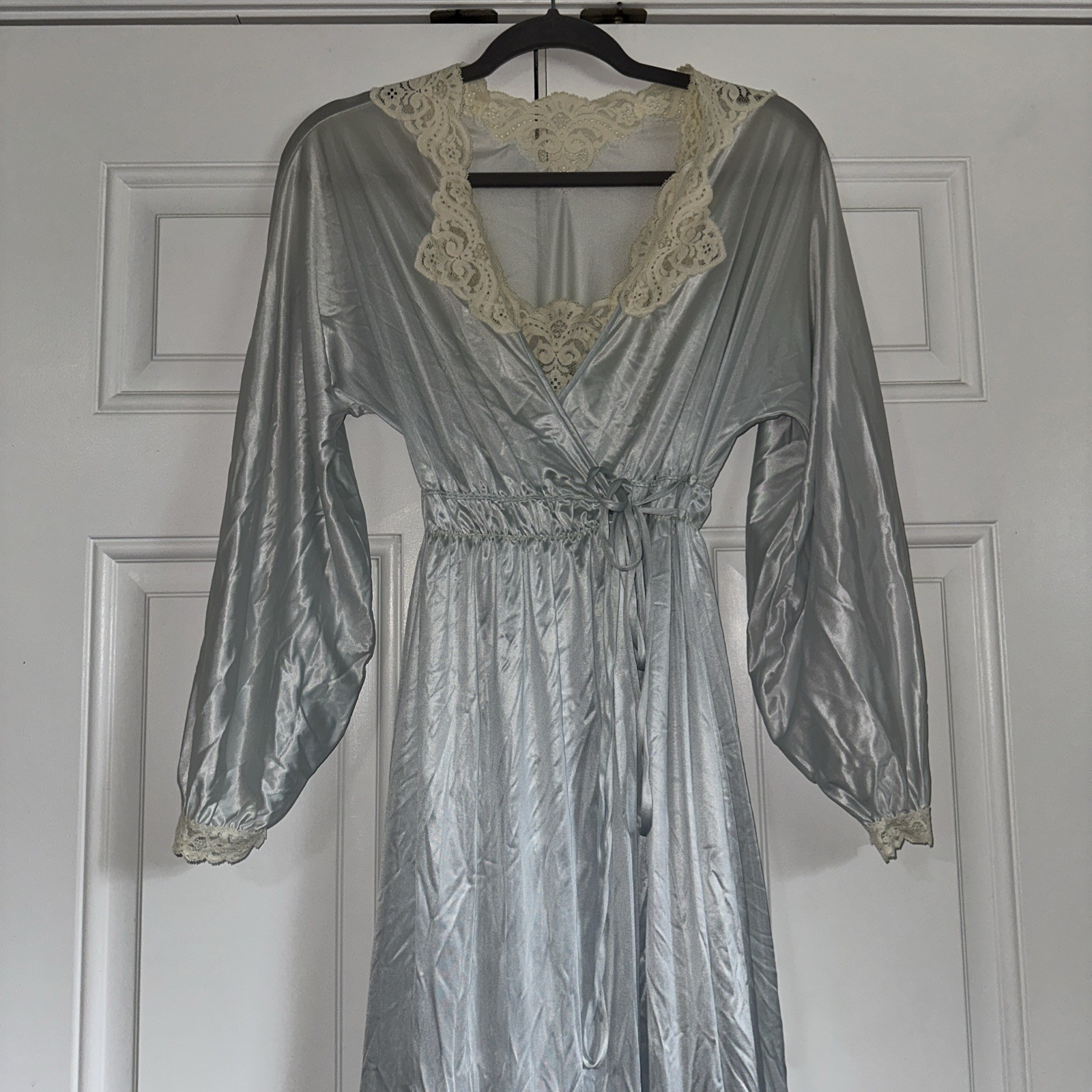 Vintage Miss Elaine Long Lt Blue Nightgown Peignoir Robe Set Petite Union USA