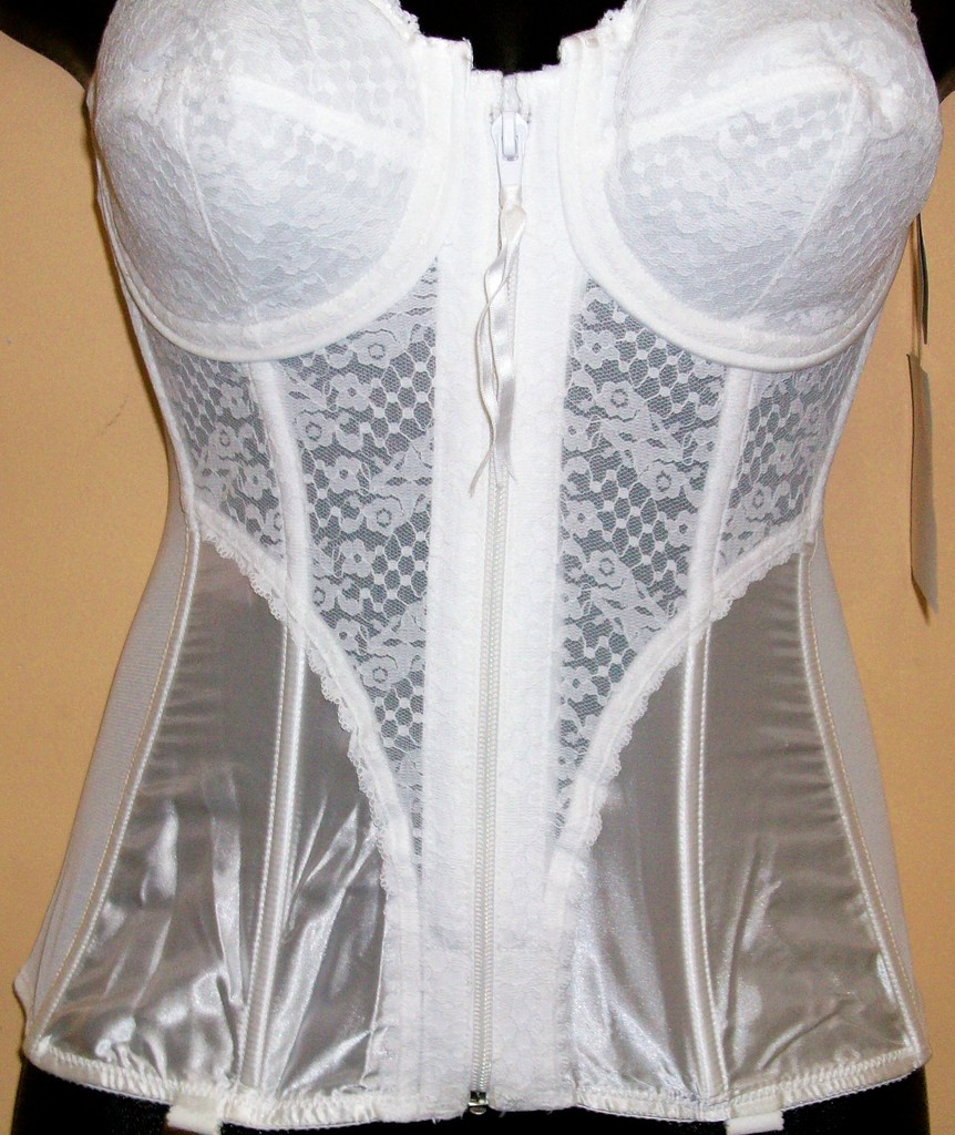 NWT Vintage old stock LADY MARLENE 000986 White CORSET with GARTER BELT Sz- 38 C
