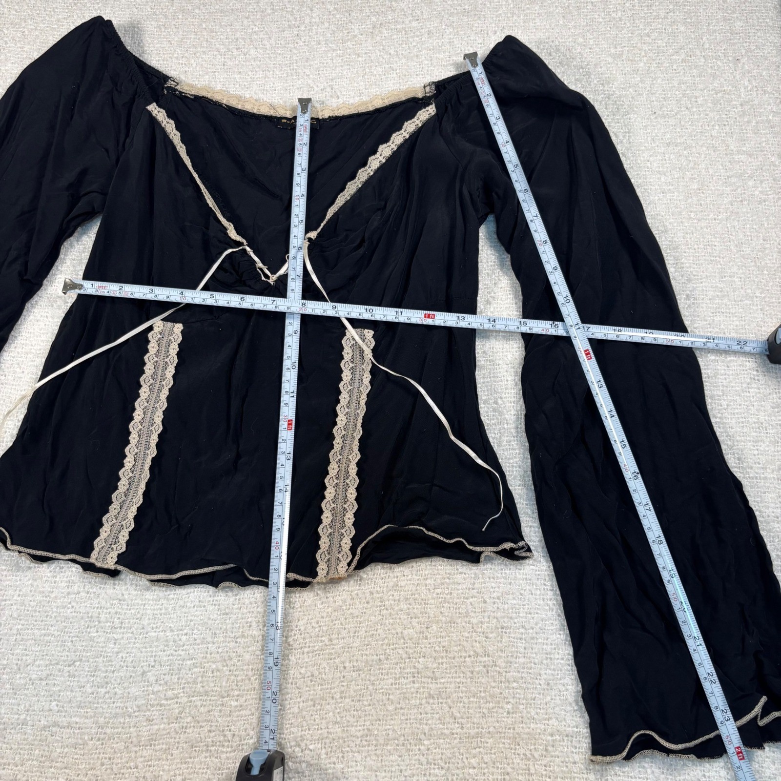 vintage Y2K fang black beige lace bow top ruffle fairy goth coquette milkmaid