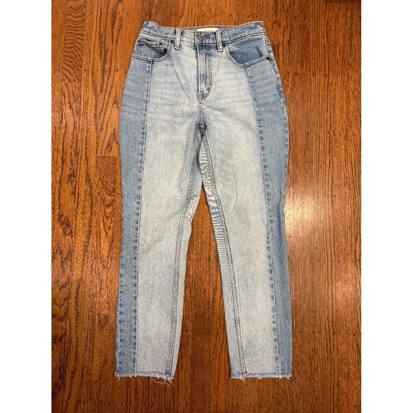 Abercrombie High Rise Mom Jeans 26 Two Tone Light Wash 90s Straight Leg Vintage