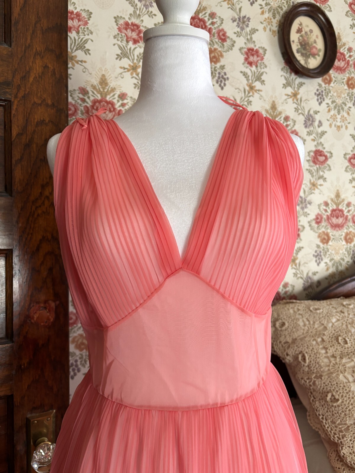 Vintage Pin-up Sheer 50/60&rsquo;s Long Nylon Nightgown Dura Pleat by Edwards Lingerie