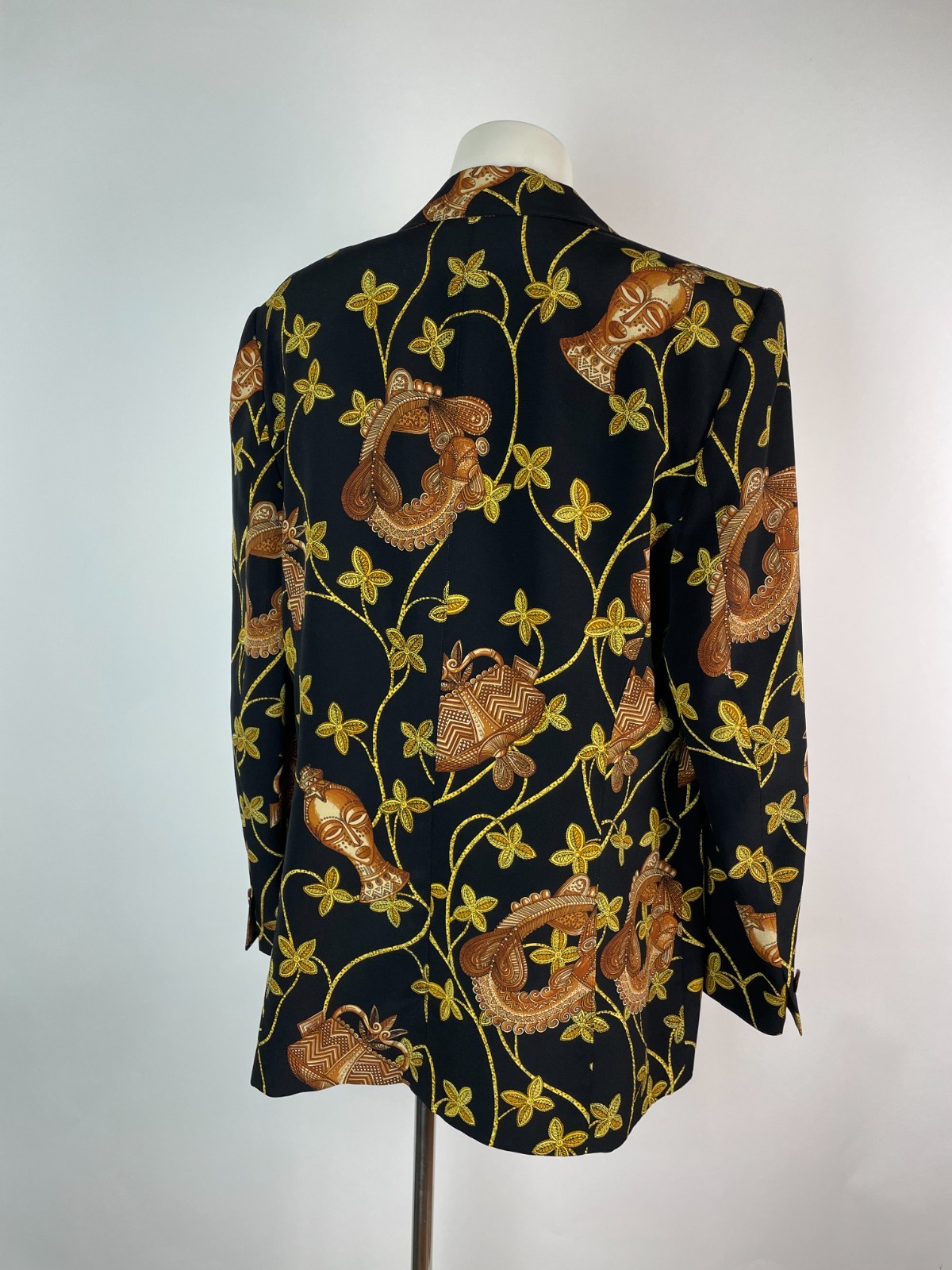 VTG 80s Rare Stunning Tribal Print Black 100% Silk Jacket 42 Germany