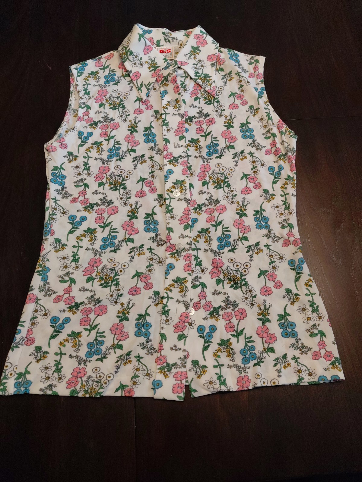 Vintage 70&rsquo;s GIS label Floral Nylon Sleeveless Button Down Top Sz.38 BUST 35&Prime;
