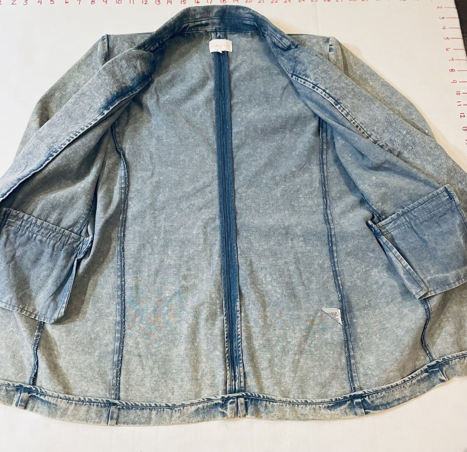 Entro Stretch Denim Stonewashed Blazer Size S Fitted Retro. 80s Fashion.