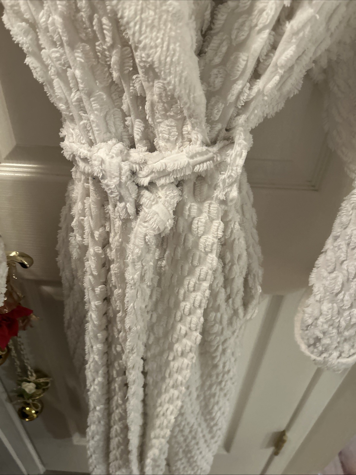 Vintage White Stan Herman chenille robe