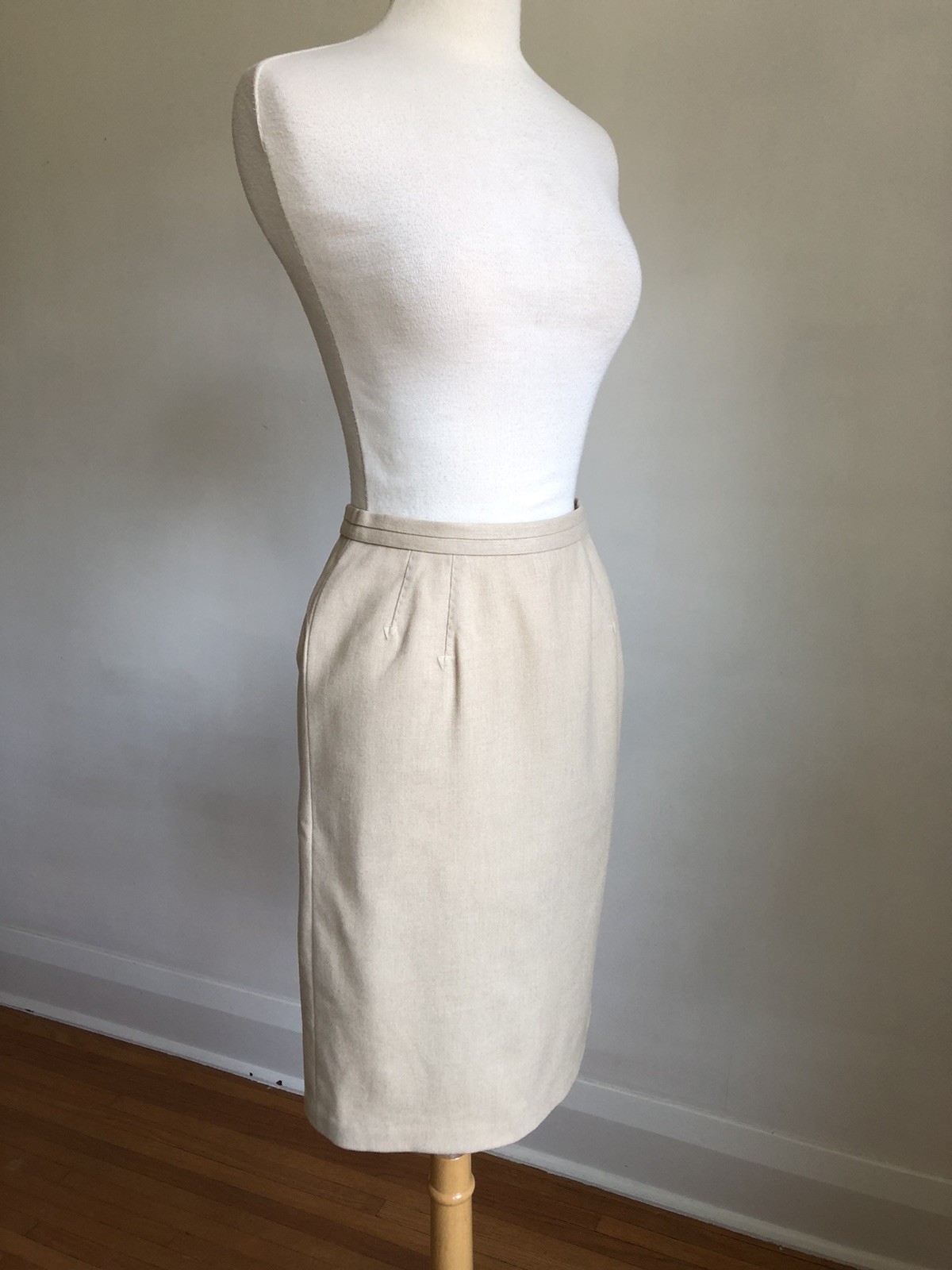 STUNNING VTG DALTON COORDINATES 100% Wool Beige Pencil Skirt SZ XS 24