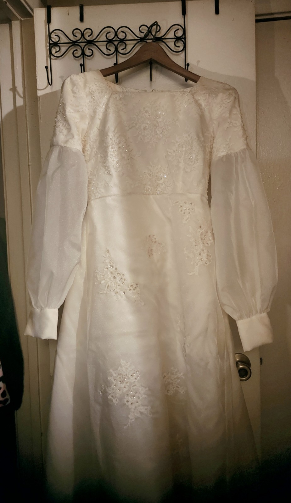 Vintage 70s Ivory Custom Hand Made Bridal Gown with Train