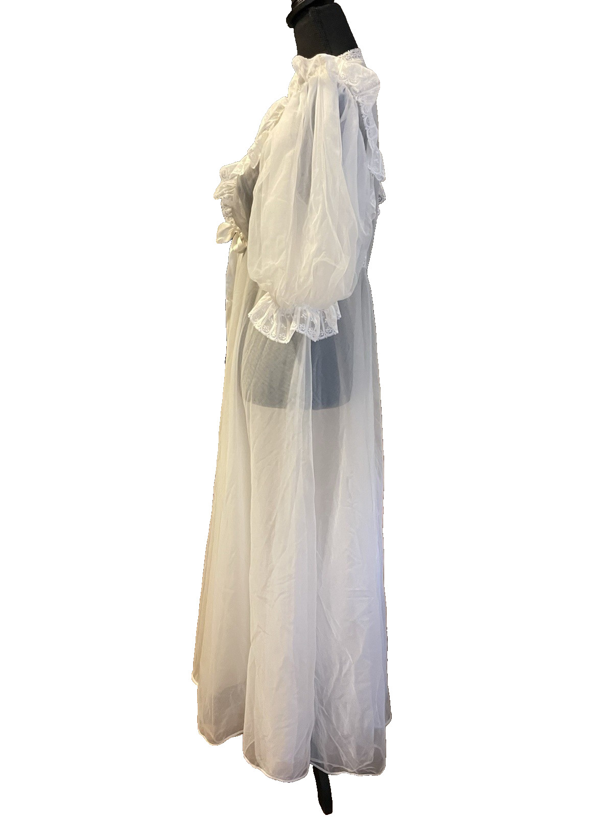 VTG Val Mode Chiffon White Robe Small Bridal Lace Ruffles Pouf Sleeve Empire