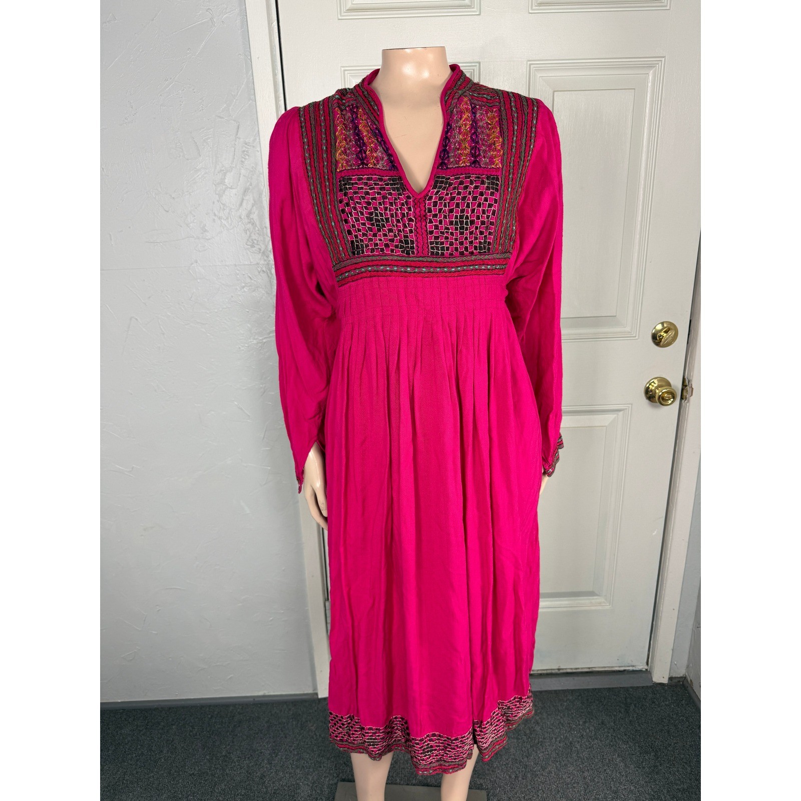 Vintage 70s India Walia&rsquo;s Rayon Womens M Afghan Style Dress Embroidered L/S HH13