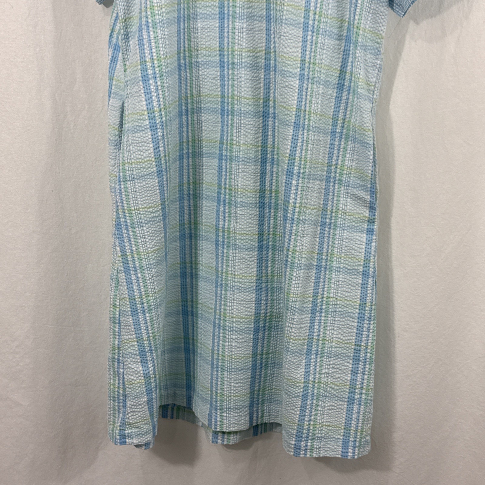 Vintage Miss Elaine Woman’s Nightgown M White Waffle Snap Dress Floral Detail
