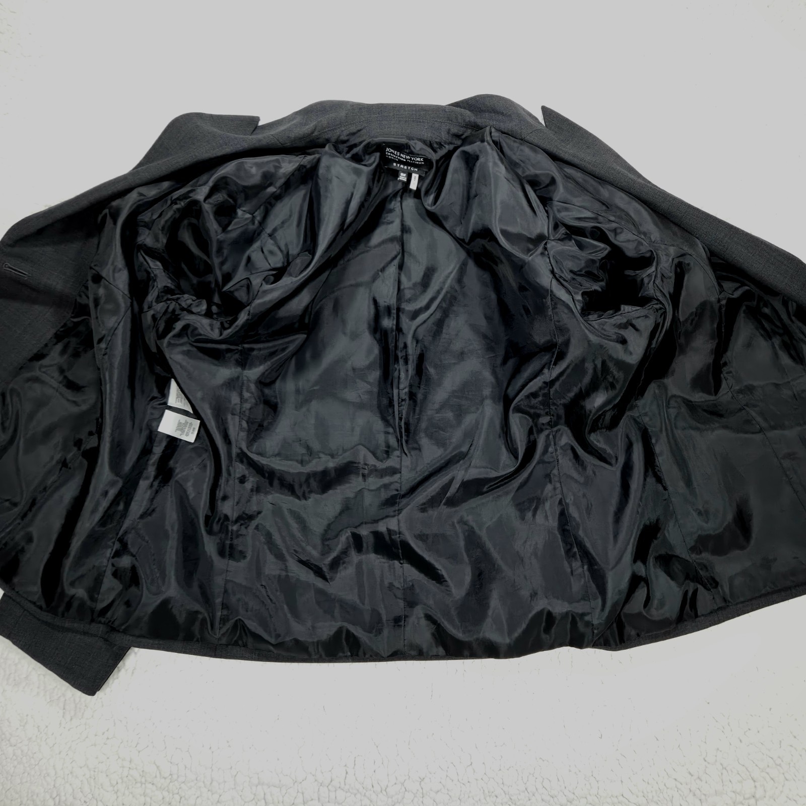 Jones New York Blazer Size 18 Lined Black 2 Button Business Classic Easy Care