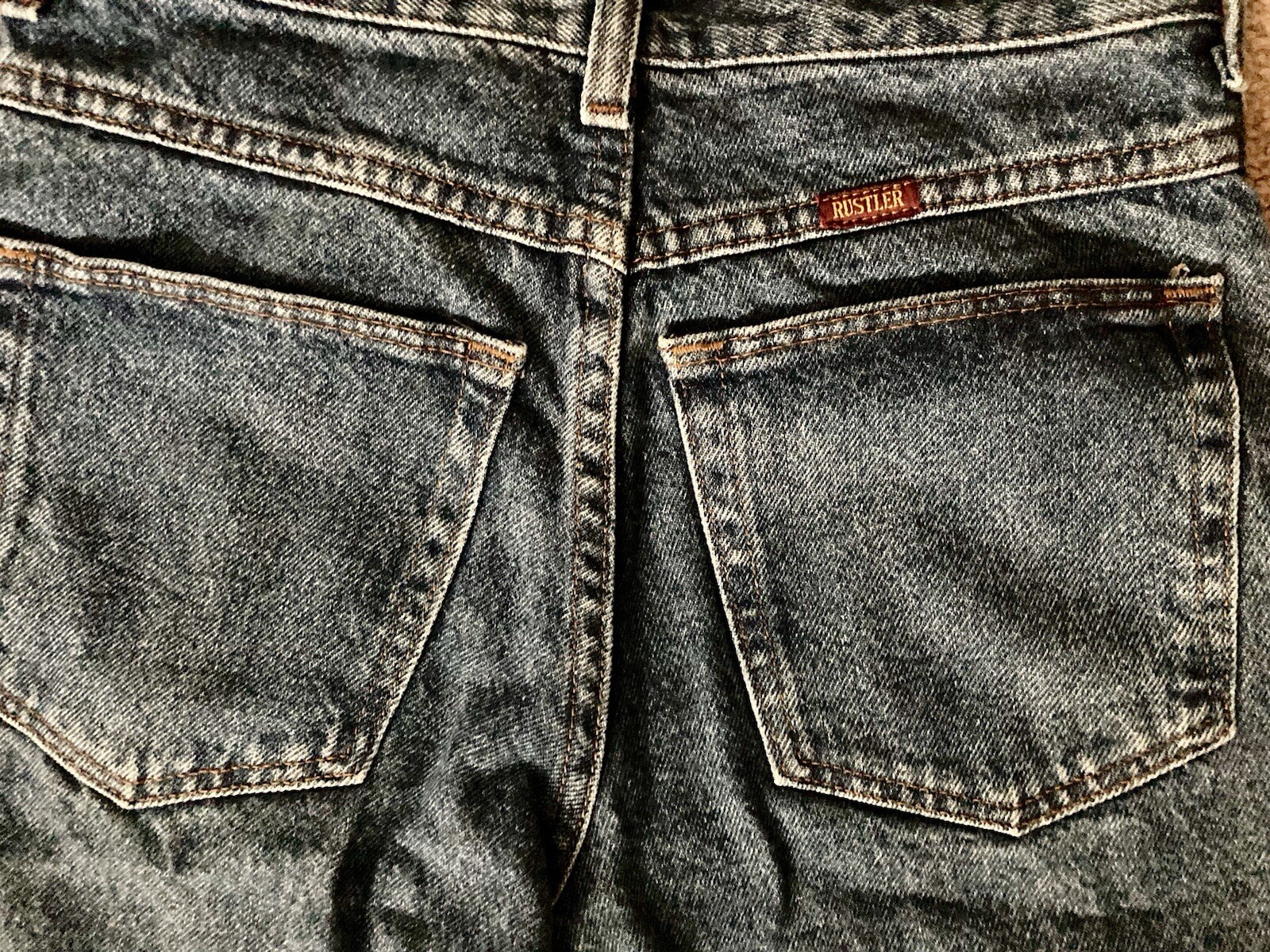 Vintage RUSTLER high waist straight leg medium wash denim mom jeans Straight Leg
