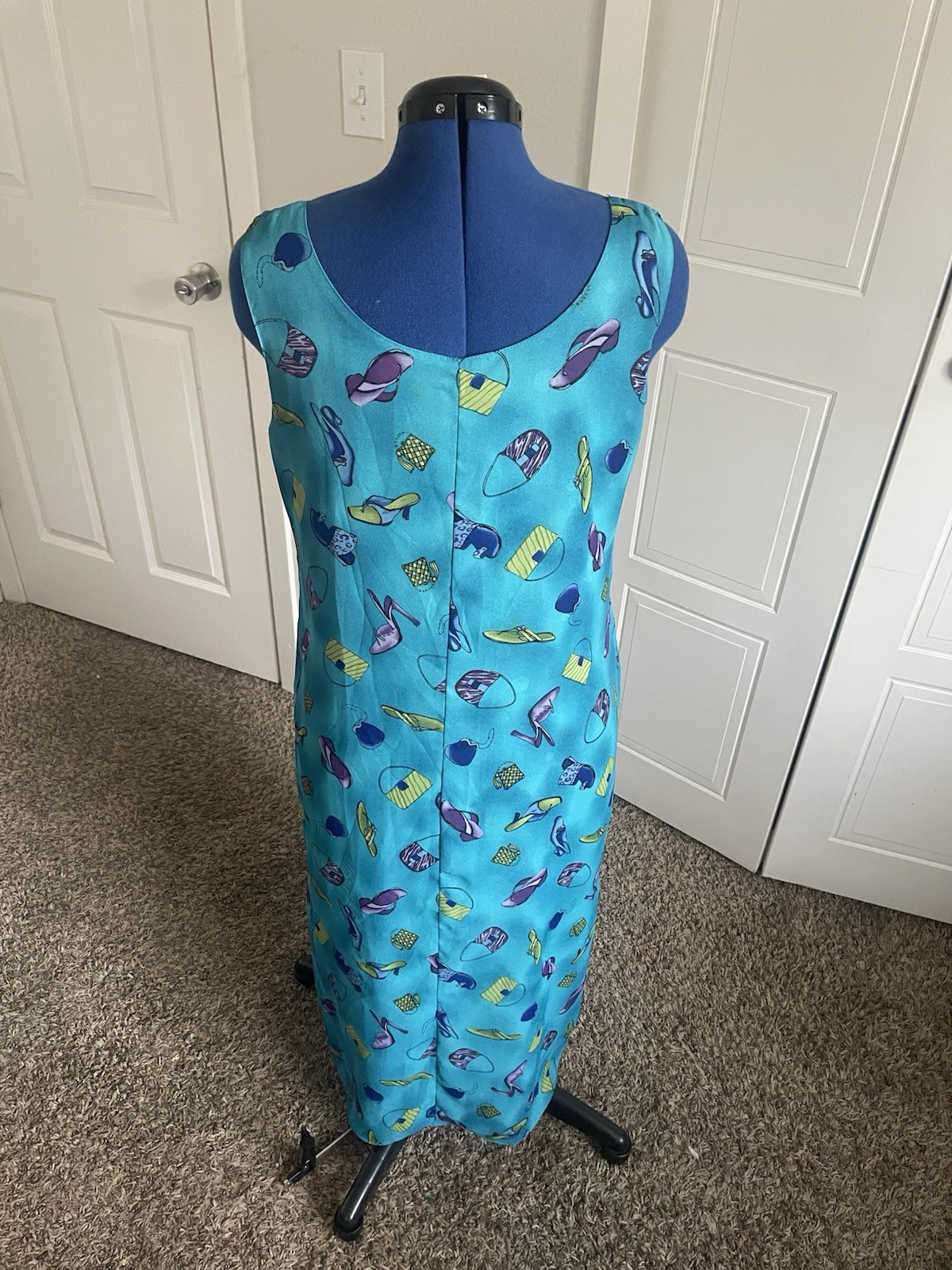 1990s/2000s Impressions Medium Reversible Dress Shoes and purses vs Polkadots