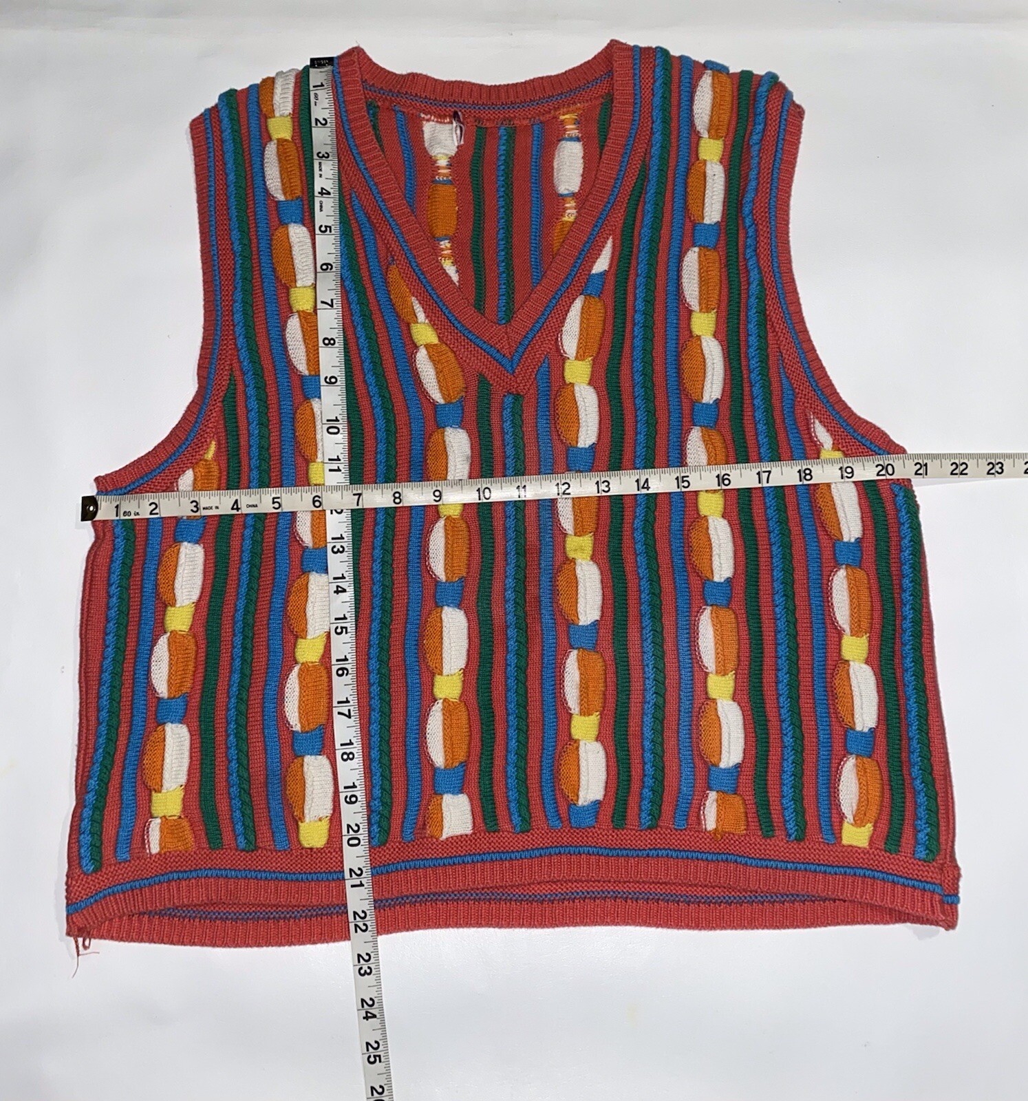 Vintage Sleeveless V Neck Pullover Sweater 20.5X21.5.