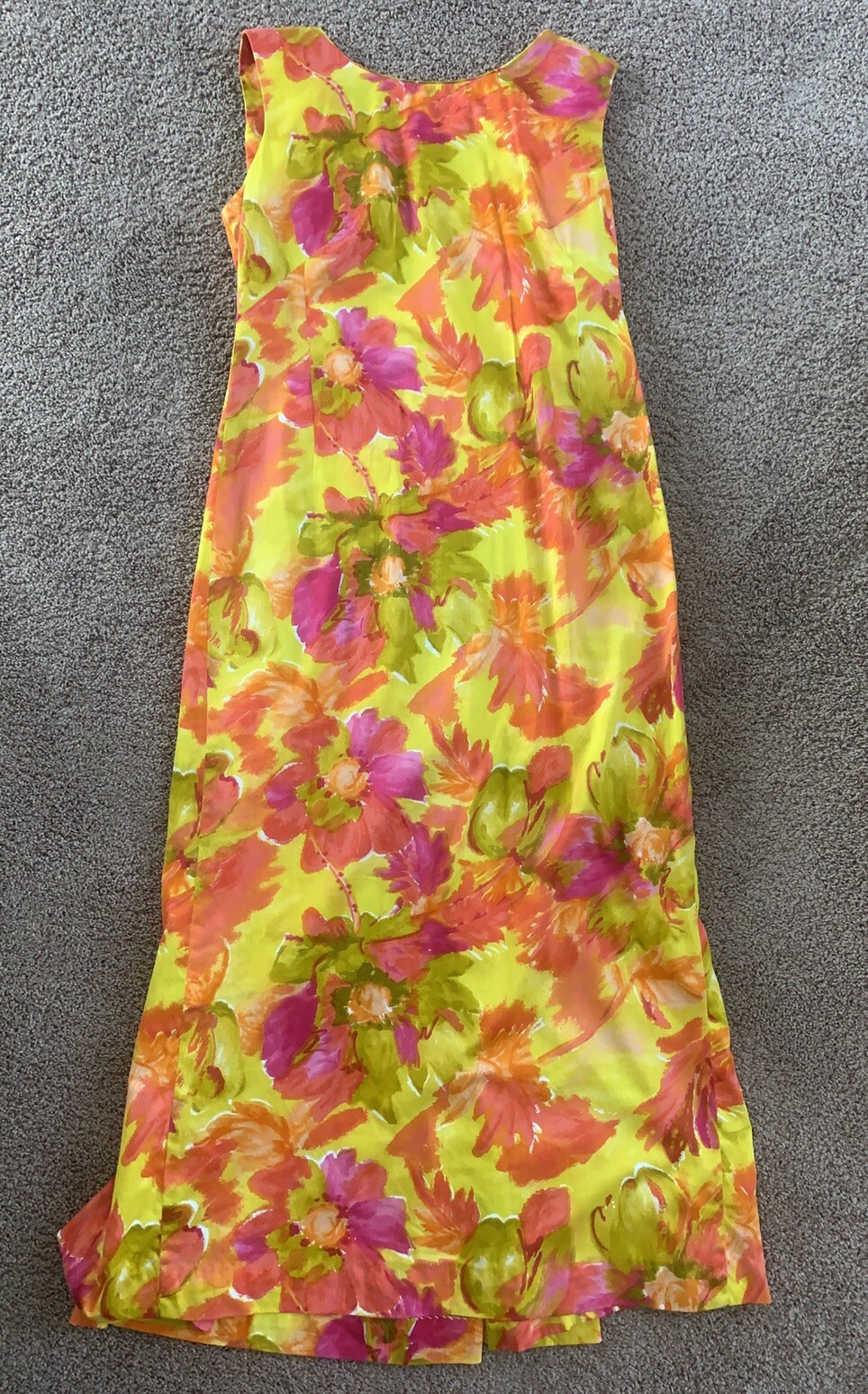 Vintage Hawaiian Togs Orange/Yellow Floral/Tropical Aloha Sheath Dress 38&Prime; Chest