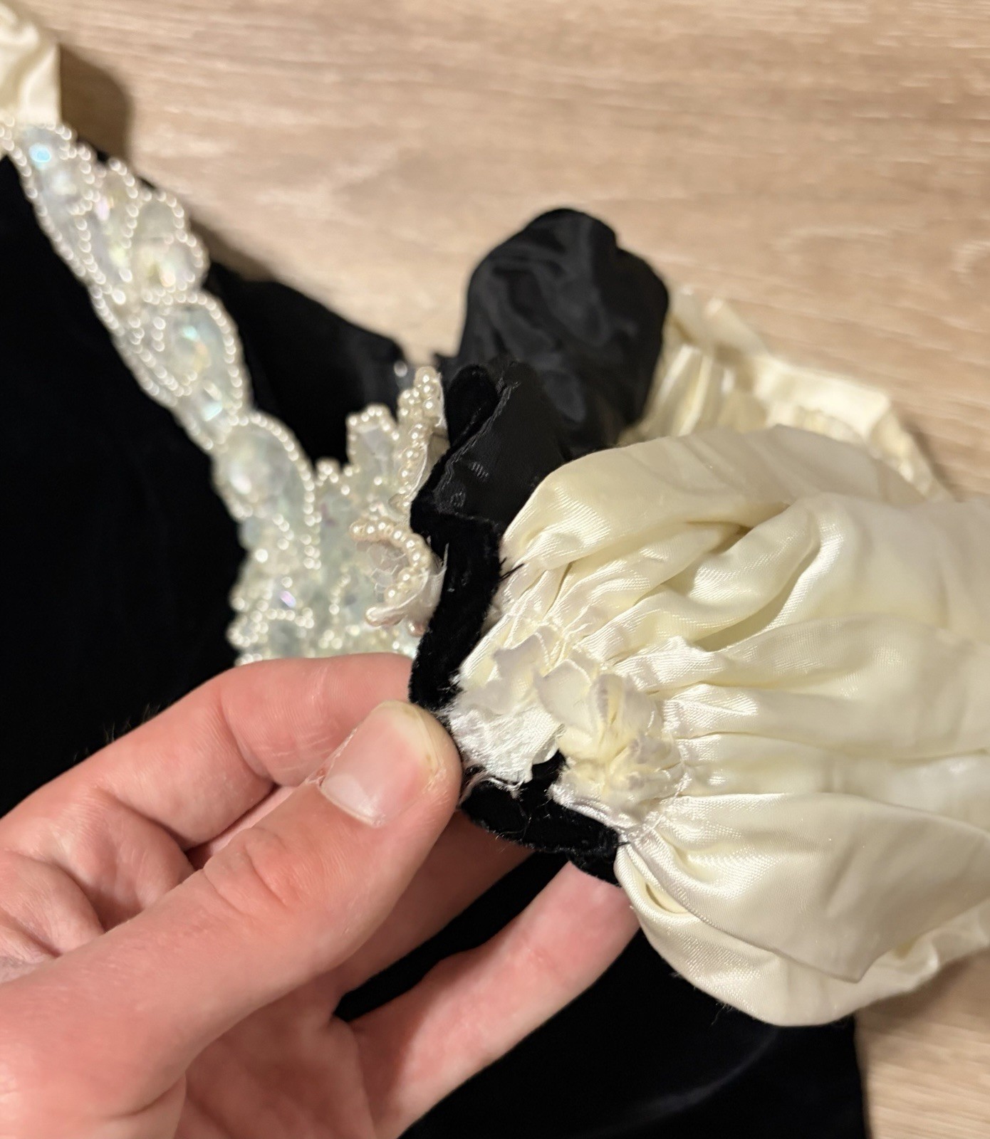 VTG 1980s Style Cocktail Prom Dress Zum Zum Black Velvet Puff Sleeves Sz XS/0-2