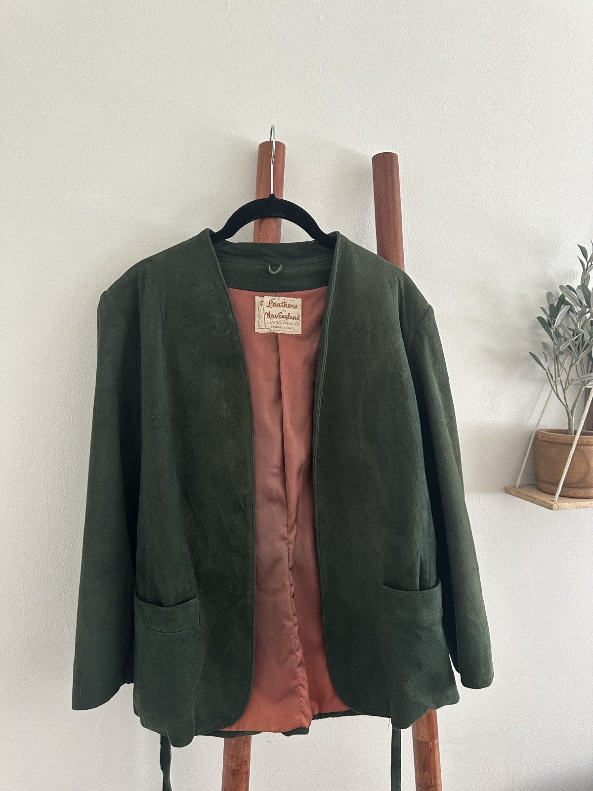 Vintage Leathers By New England Green Suede Jacket With Belt Pockets Size S/M