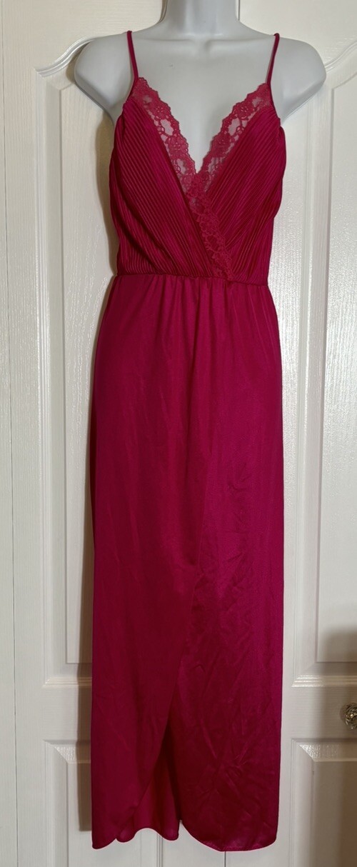 Vintage Val Mode fuchsia Long Nightgown Negligee Slip Lace Pleats Sz Petite