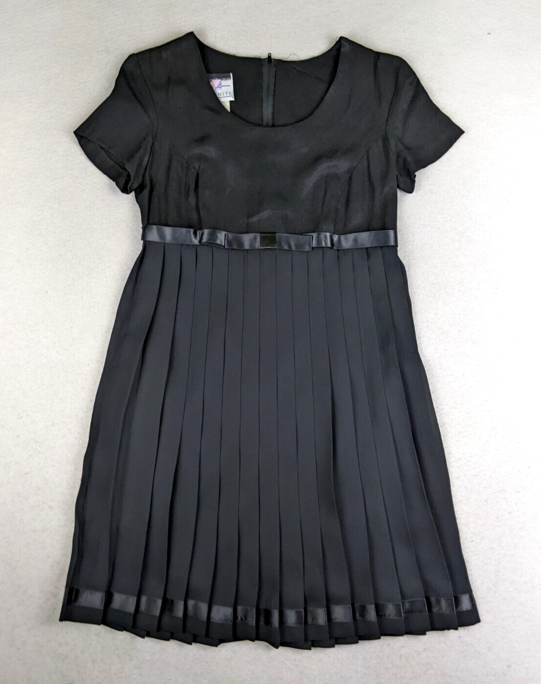 Granite Vintage 90s Women&rsquo;s Dress Size 5/6 Black Short Sleeve Pleated Whimsigoth