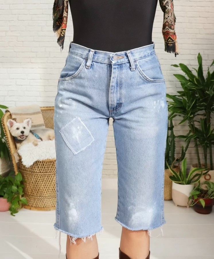 Vintage Rustler Distressed Jorts Shorts 29–30 Waist Light Wash Patched Denim