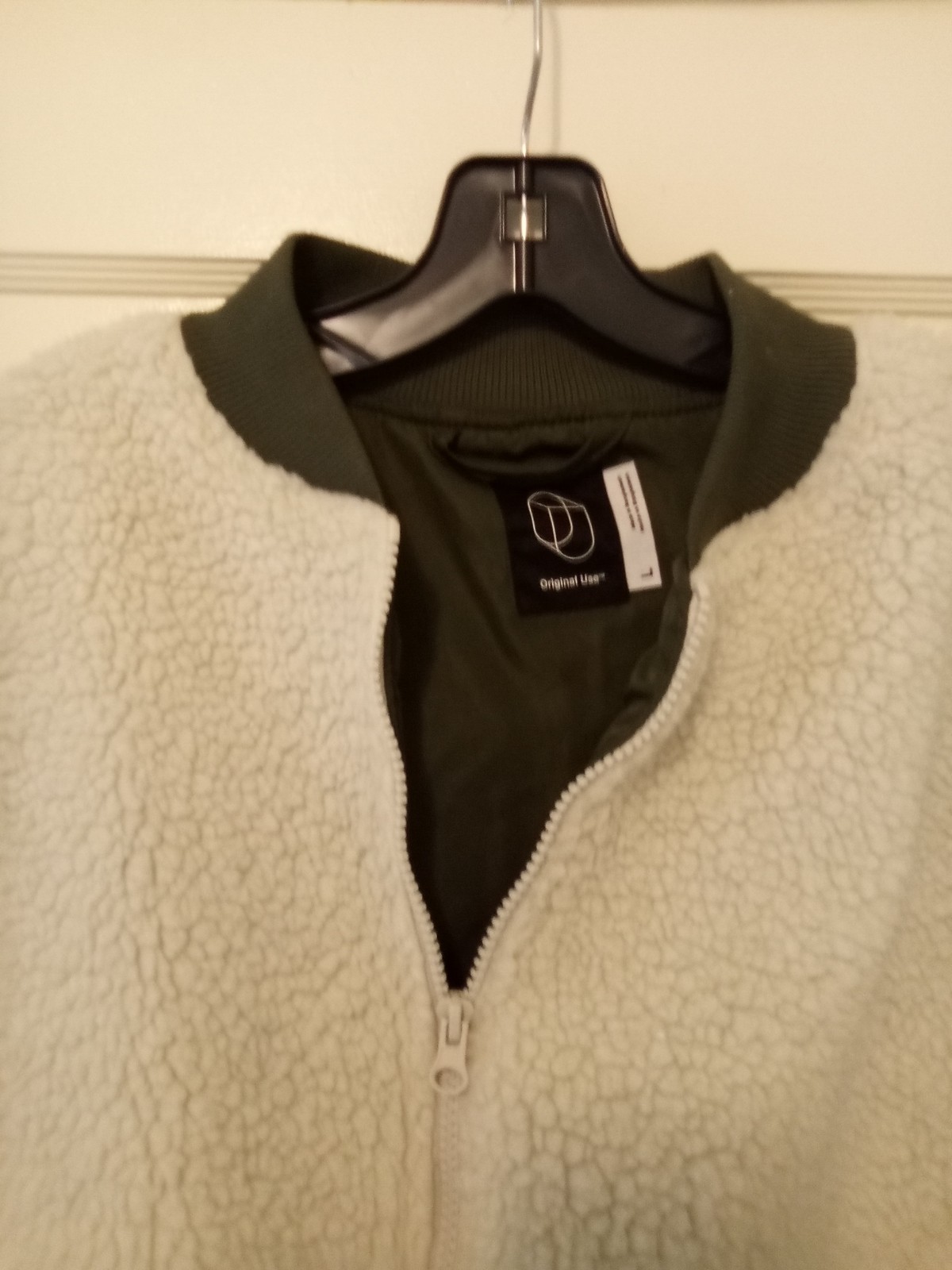 Cream & Olive Colored Bomber Jacket Men&rsquo;s Or Women&rsquo;s Size Large