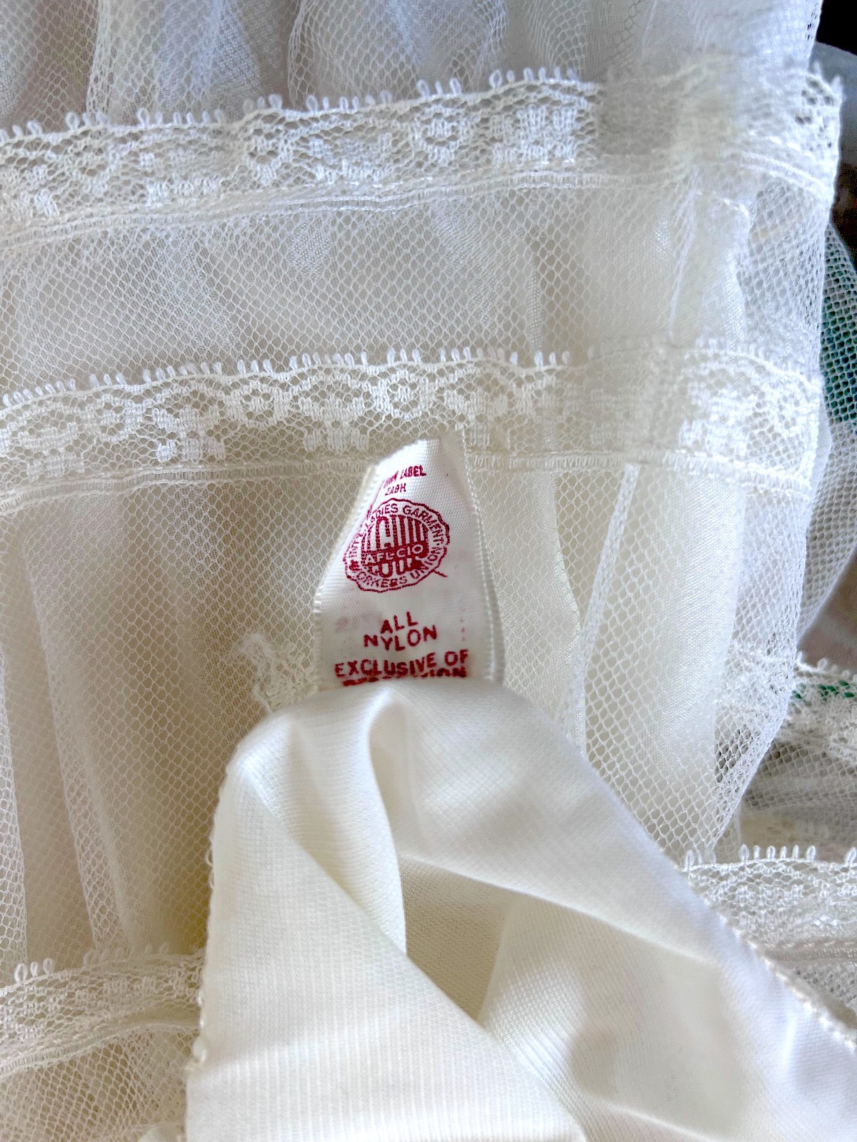 Vintage 1950s Petticoat Full Slip Underskirt Tulle Pouf Skirt sz S Maisel Era