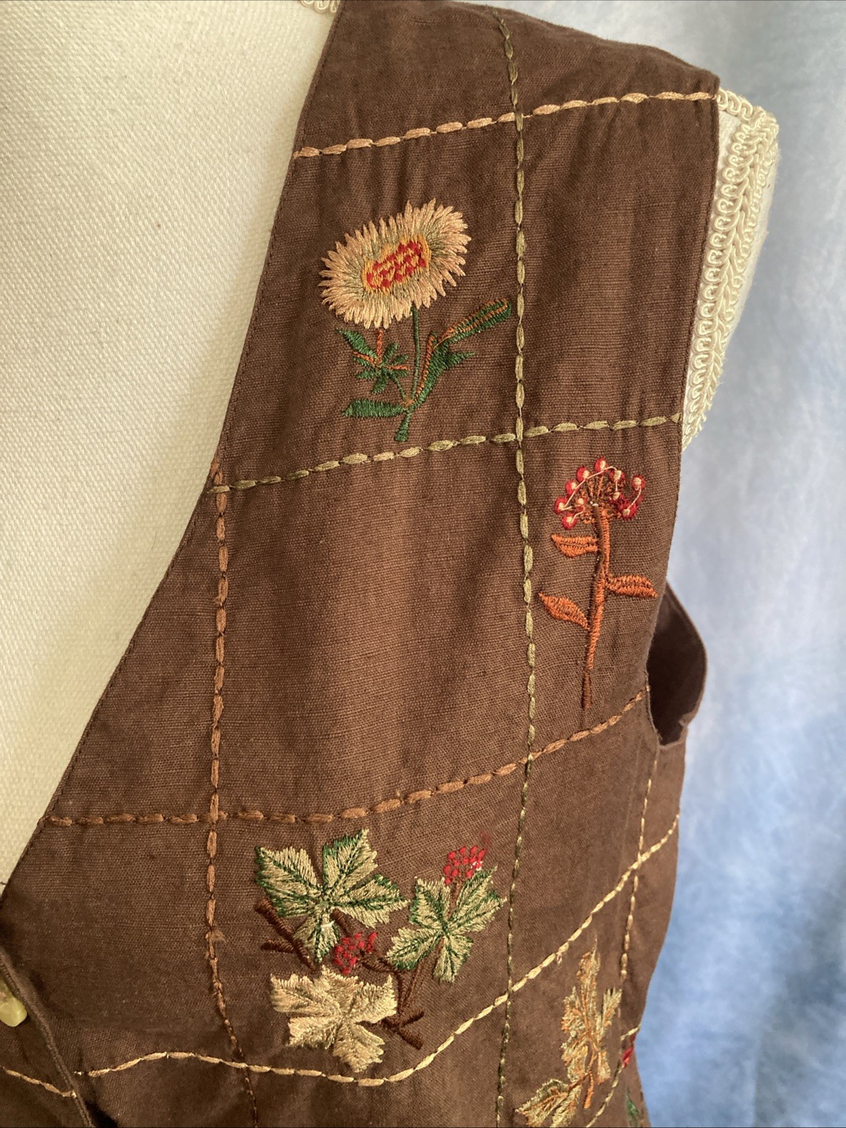Vtg 90s Casey & Max Embroidered Vest Floral Brown Linen Cotton Cottagecore Fall