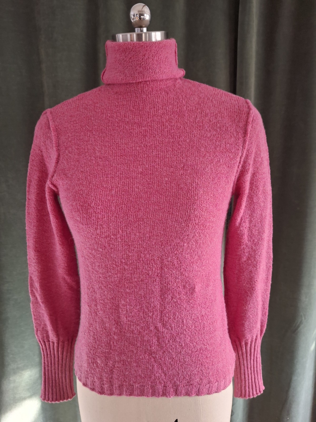 VTG 90&rsquo;s United Colors Of Benetton Hot Pink Stretch Turtleneck Sweater Small
