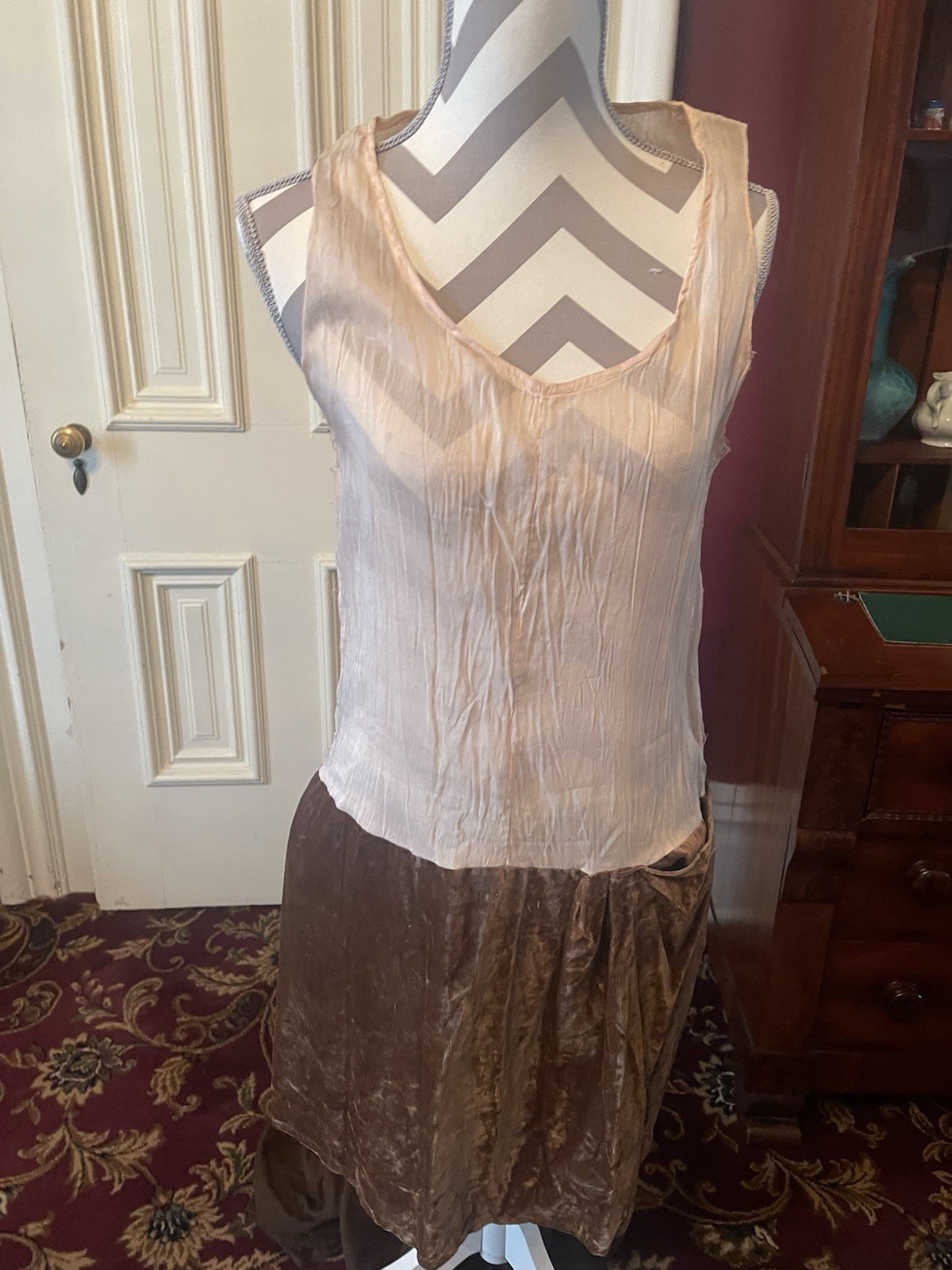 Antique 1920s Brown Chiffon Crepe Flapper Dress Art Deco Black Beading
