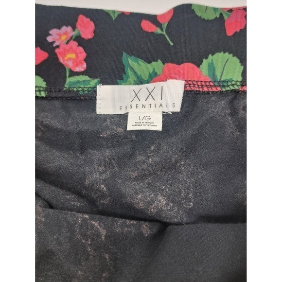 XXI Essentials Forever 21 Floral Mini Skirt Black Red Rose Print Size Large