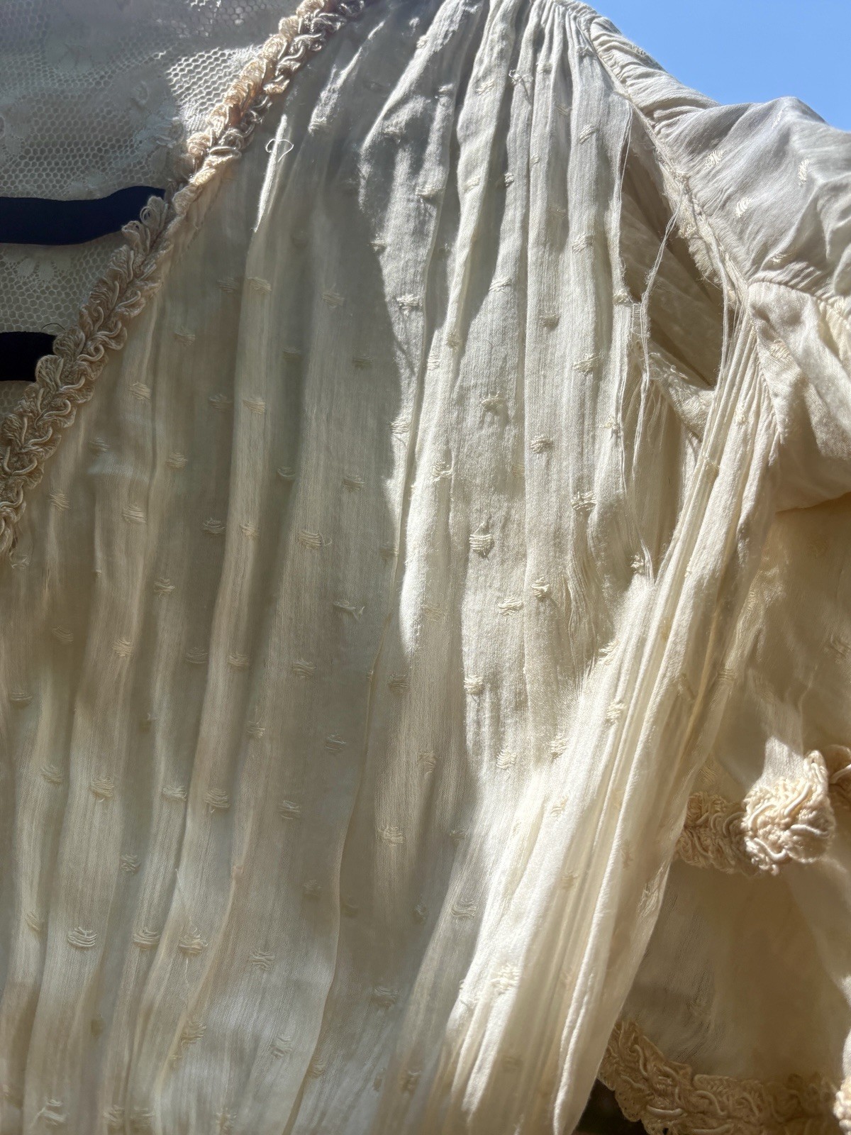 🍇 Antique Edwardian Cream Cotton Embroidered Tea Dress Lace Bridal Wedding