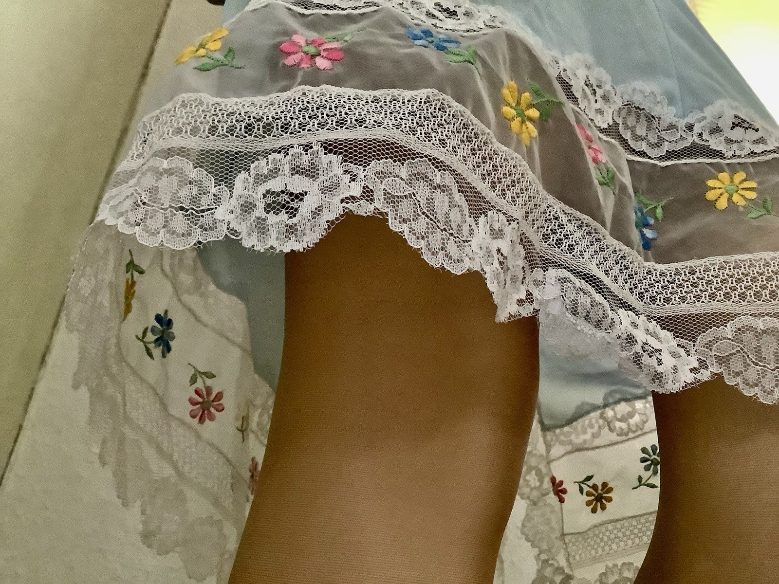 Vtg Mint Sheer Perlon Nylon Deep MultColoured Lace Full Slip Petticoat 14 (EU 42