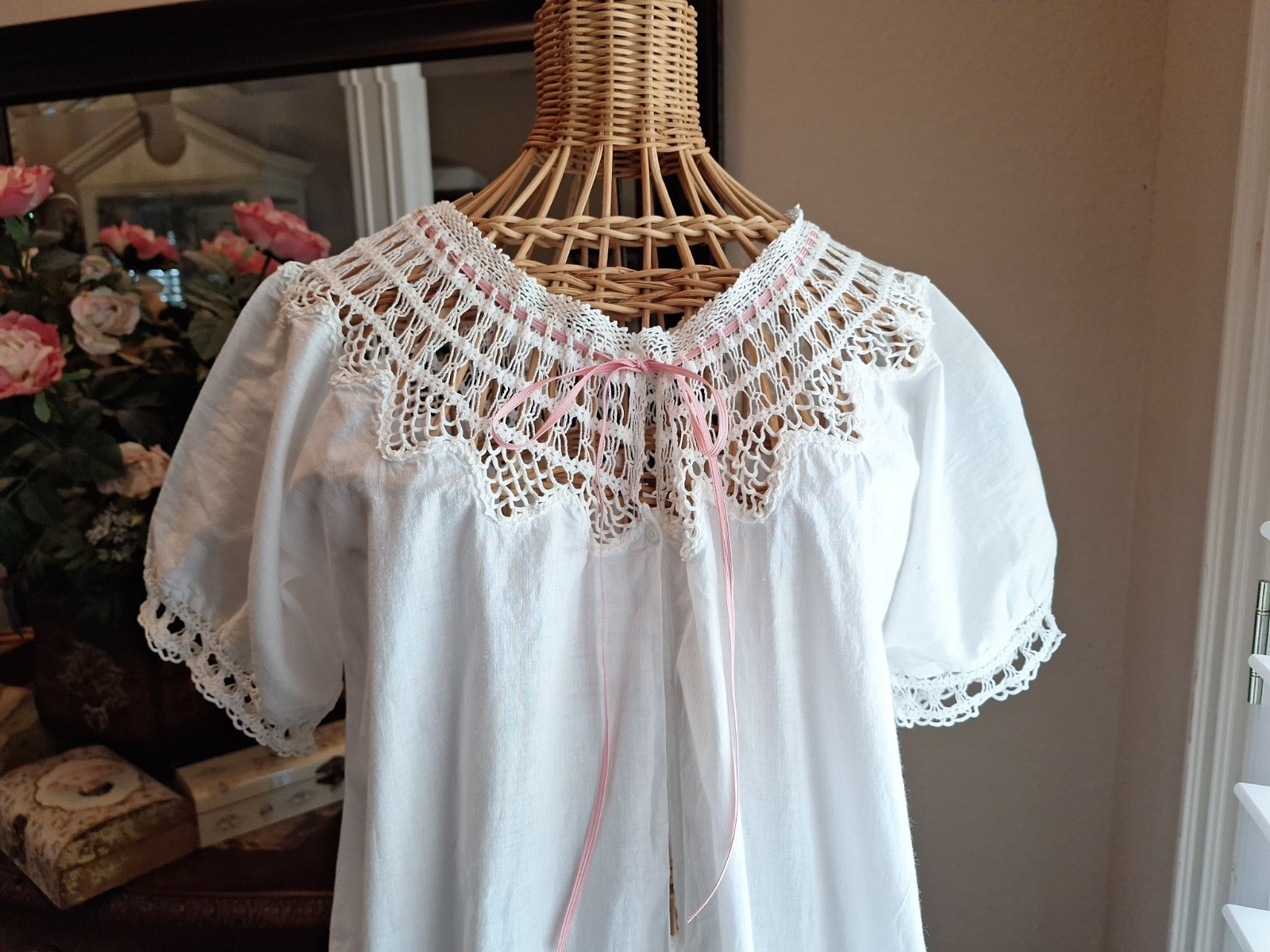 Antique Edwardian Victorian White Cotton & Crochet Lace Night Gown Very Nice