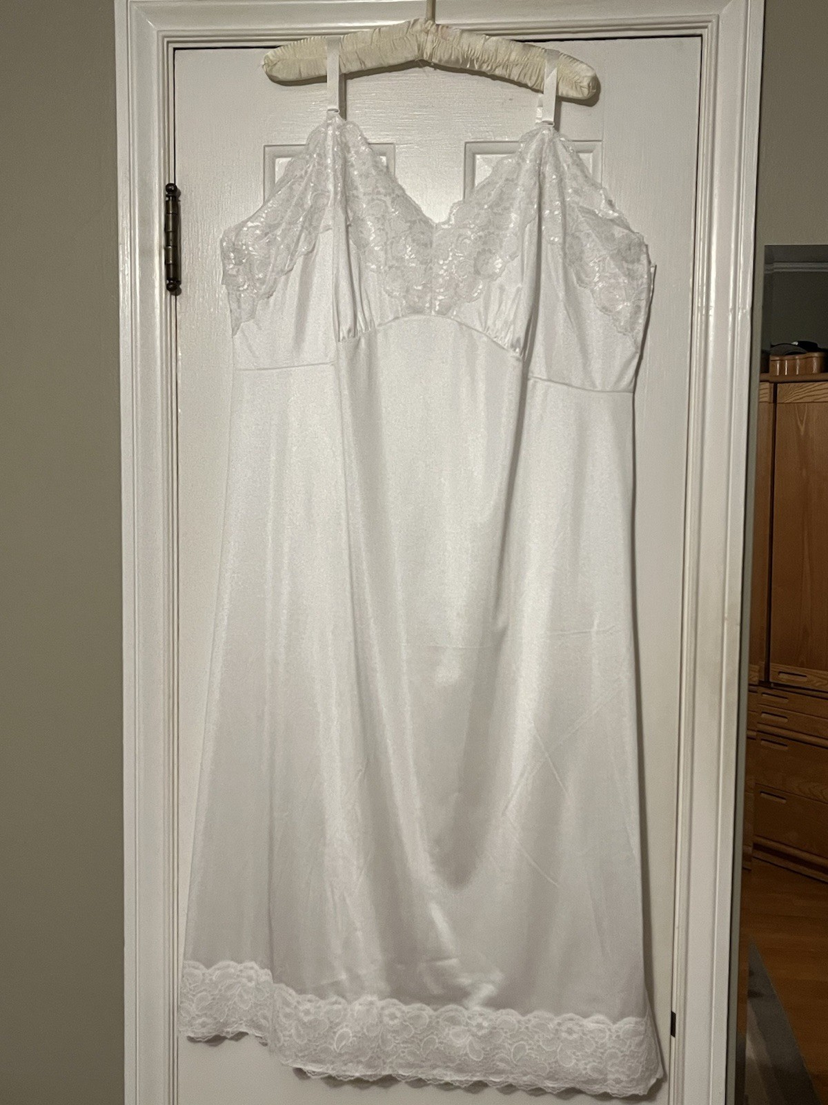 New in Package Velrose/Shadowline Plus Size Full Slip w/Lace Trim Size 46