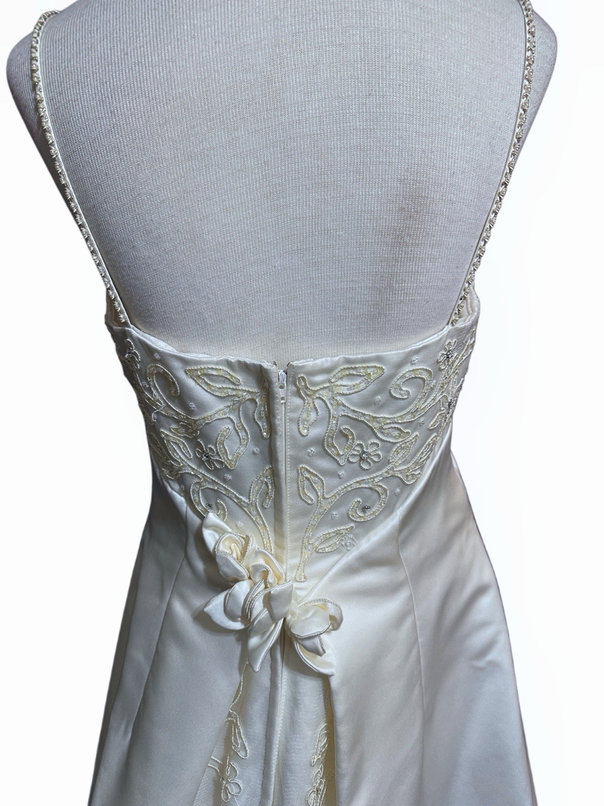 Vintage Ivory Satin Wedding Gown with Matching Shawl | Women’s Size 14