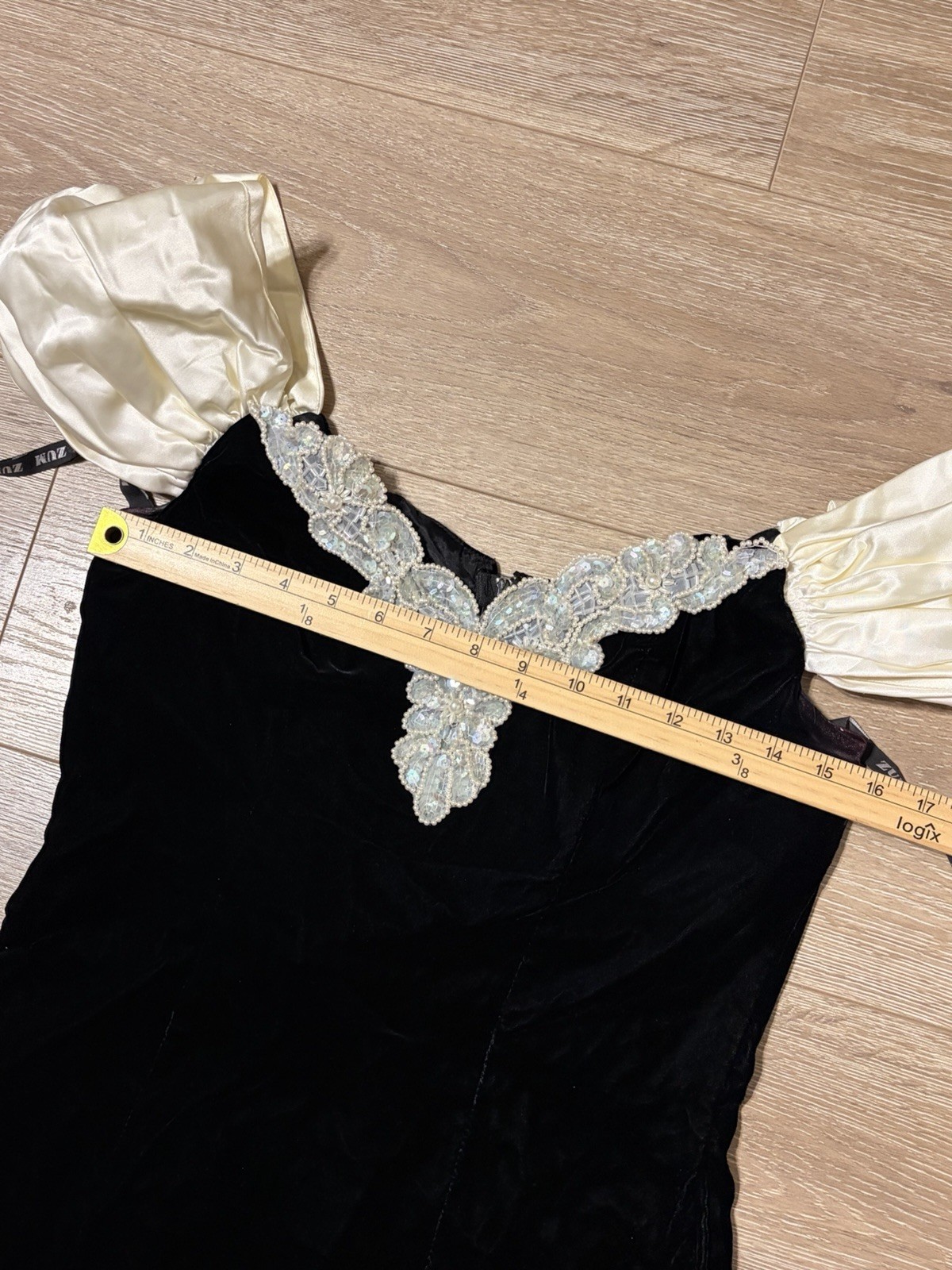 VTG 1980s Style Cocktail Prom Dress Zum Zum Black Velvet Puff Sleeves Sz XS/0-2