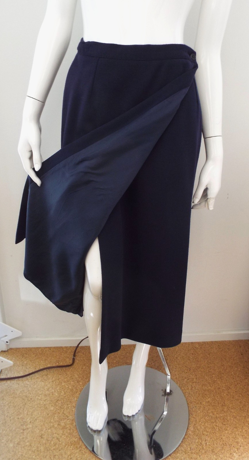 Vintage Giorgio Armani Navy Blue Wool Skirt Suit Double Breasted Blazer 44 Italy