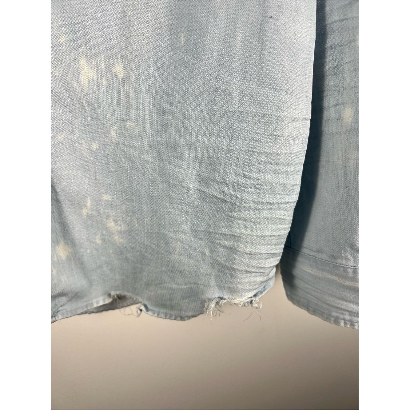 Frank & Eileen Famous Button Down Cotton Denim Distressed Splattered Shirt Sz L