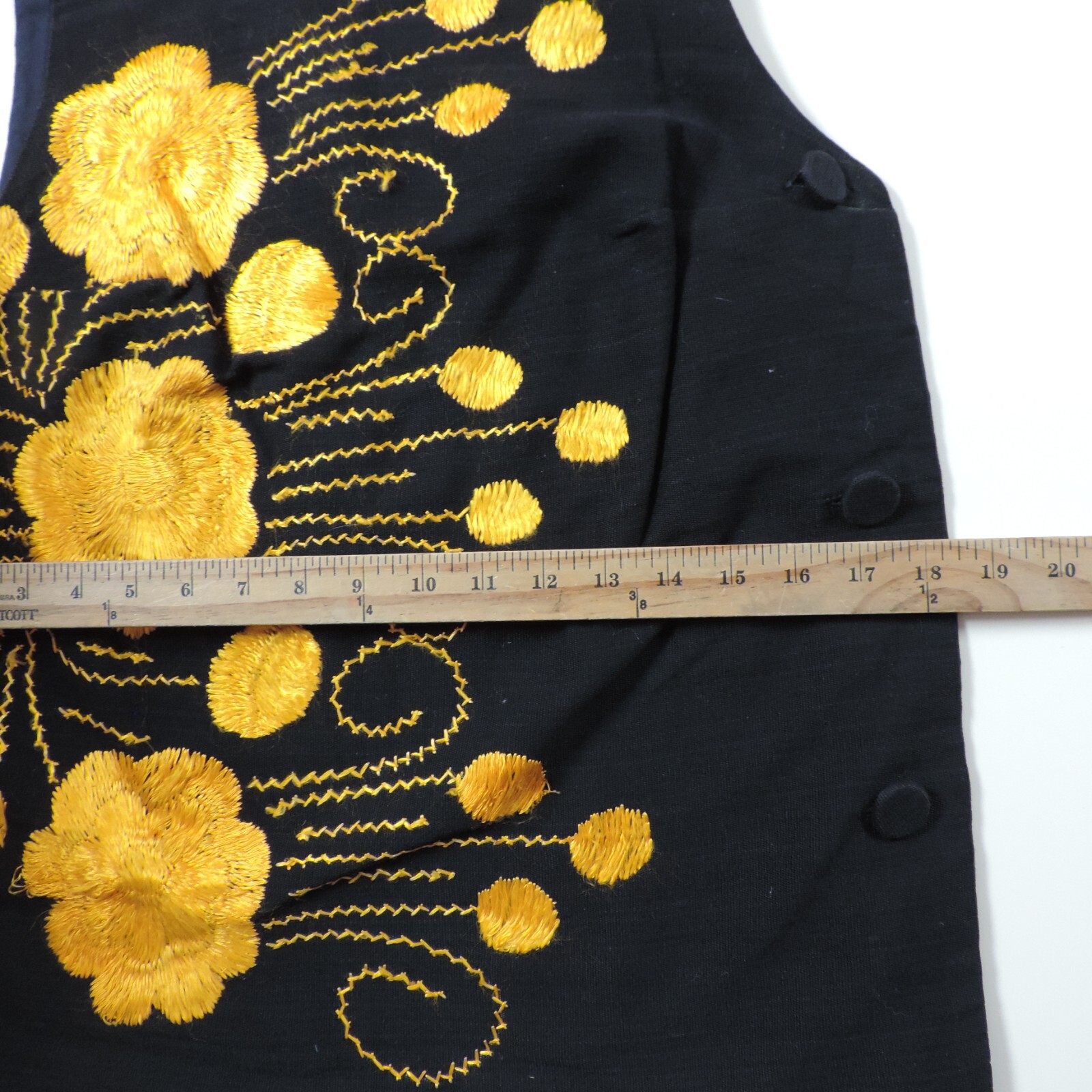 1970s Bertram Boutique Acapulco Embroidered Black/Orange Floral Top B40 W36