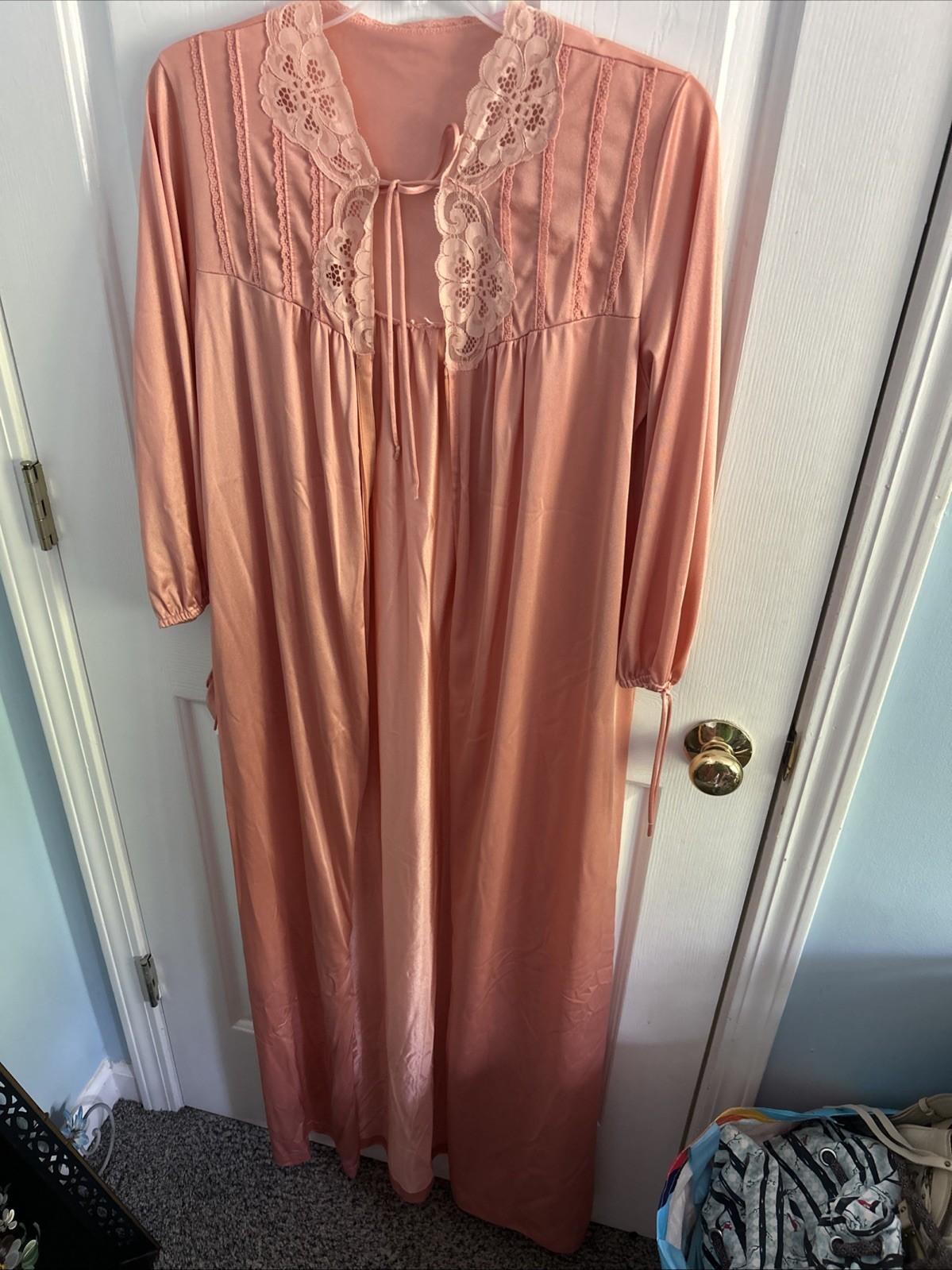 Stunning Vtg GOSSARD ARTEMIS Peach Nylon & Lace Nightgown /robe Small