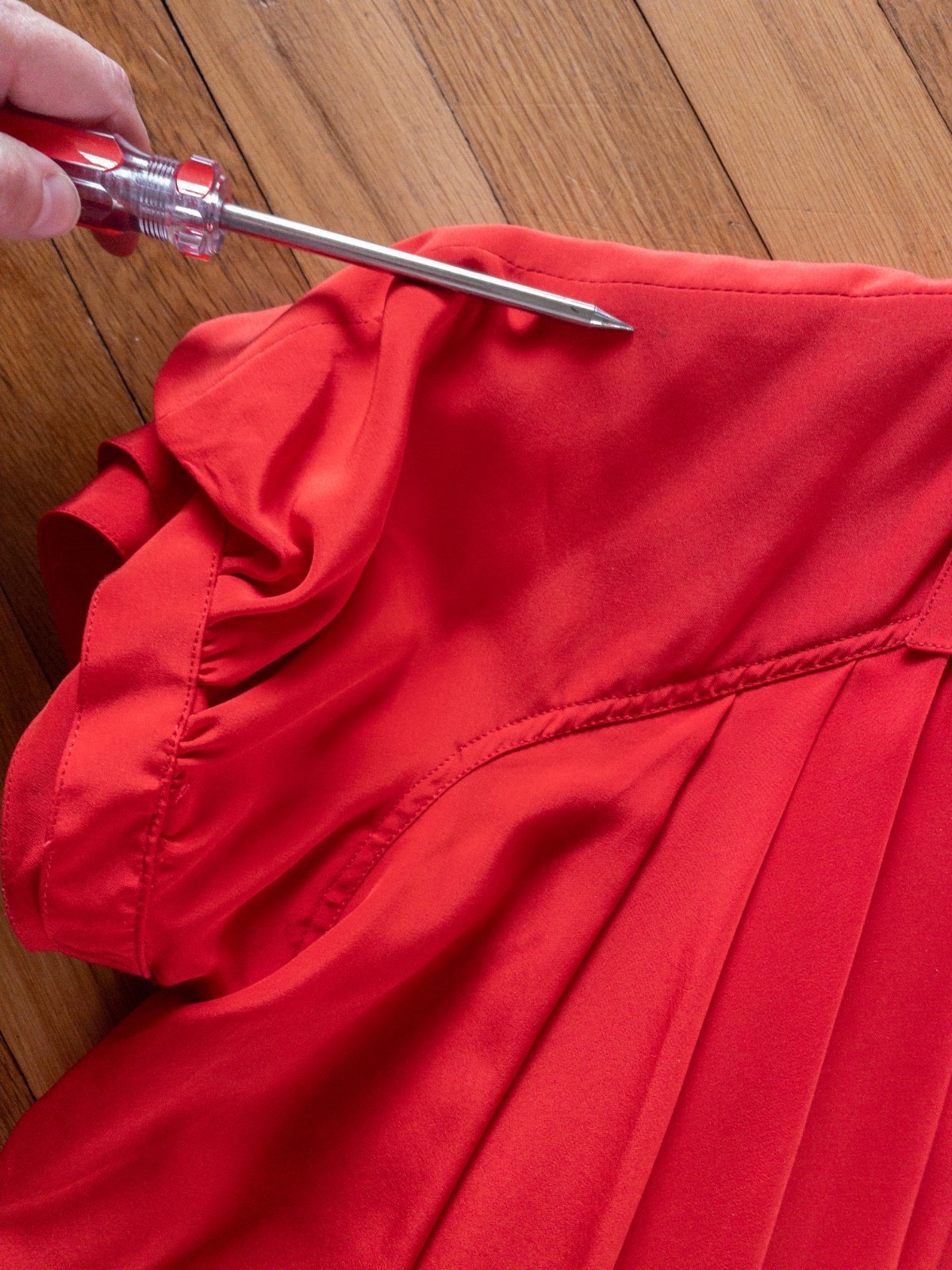 Jacques Molko Paris Vintage Red 100% Silk Top Lux Designer 1980&rsquo;s – 1990&rsquo;s RARE!