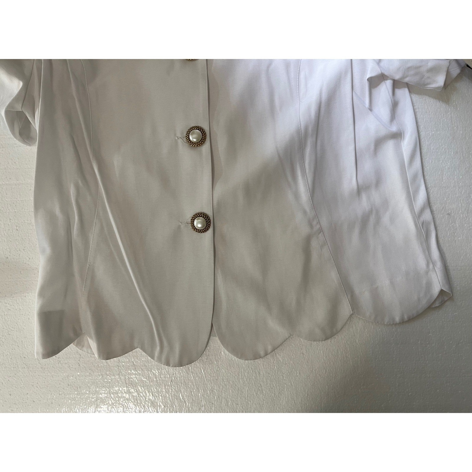 Pablo Collection White 2pc Skirt Set Scalloped Pearl Button Blazer 18 Victorian