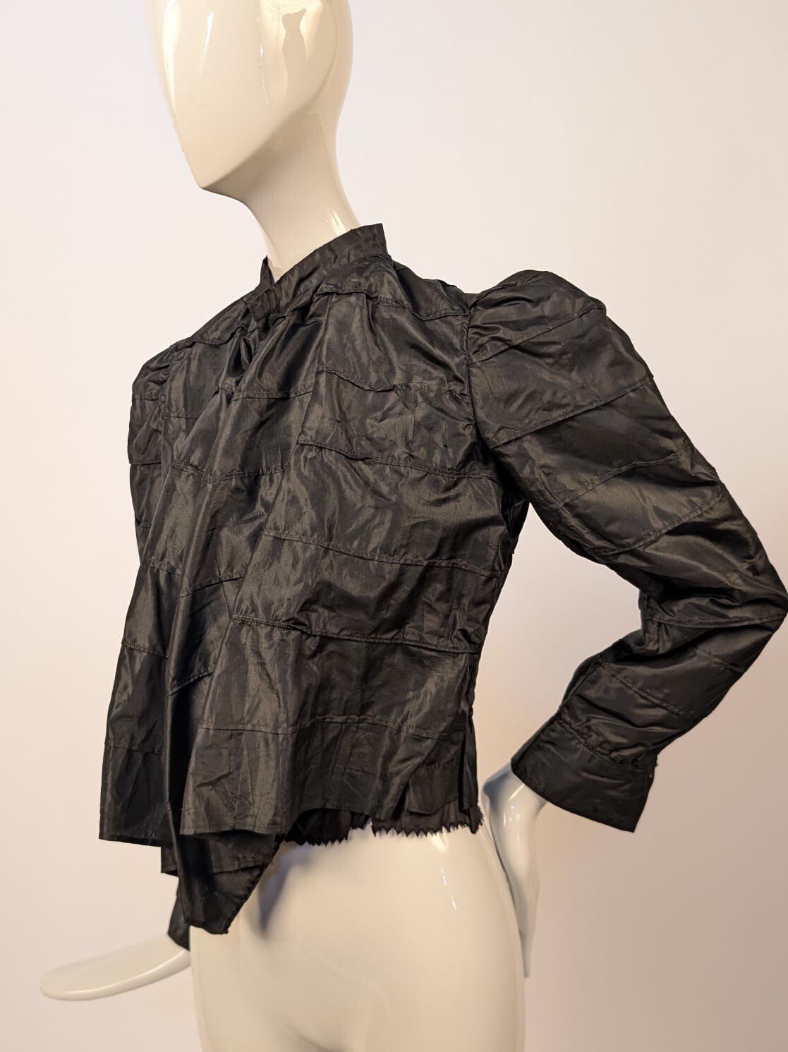 GOTHIC VICTORIAN 1890’S BLACK SILK TAFFETA PLEAT BLOUSE FULL PUFF FRONT