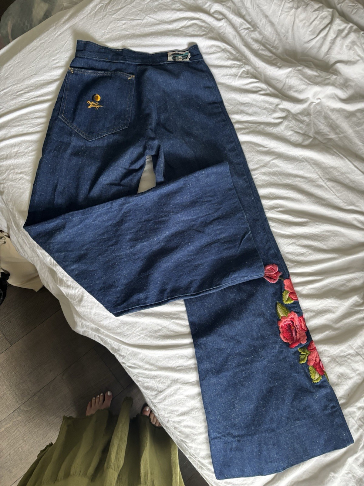 Antonio Guiseppe Made in the USA Women&rsquo;s Vintage Floral 70s Bell Bottom Jeans