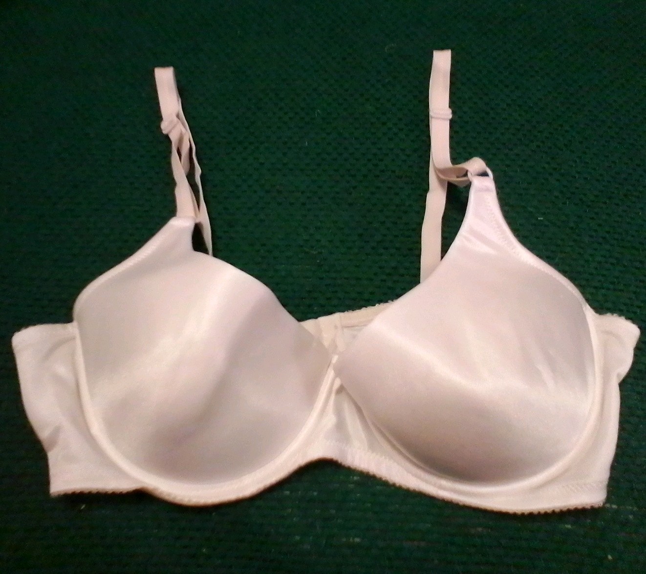 Vintage White Woman Bra 32 C? Push Up No Label Heavy Padded