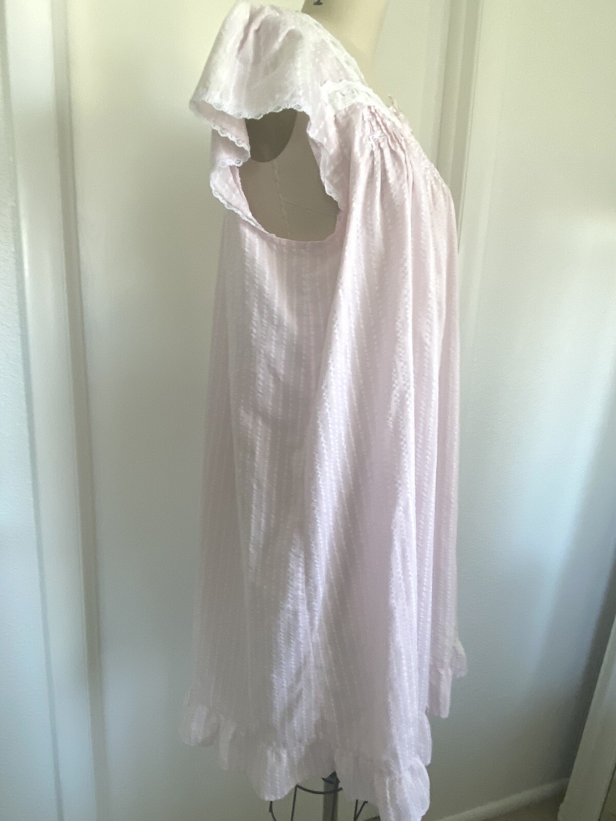 Miss Elaine Nightgown Size XL Extra Large Pink Striped Seersucker Vintage