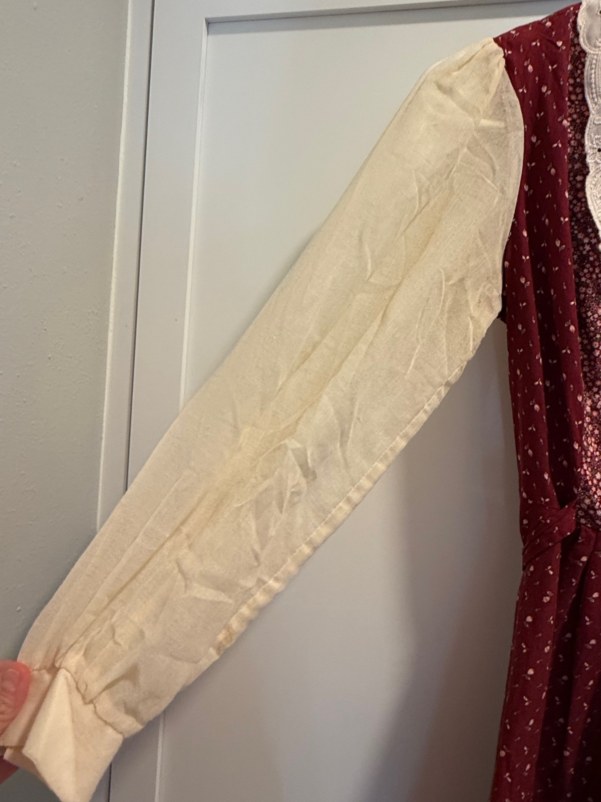 Vintage 1970&rsquo;s PRAIRIE FLORAL Romantic Dress Size 7/8 Unbranded Bee Darlin&rsquo;?