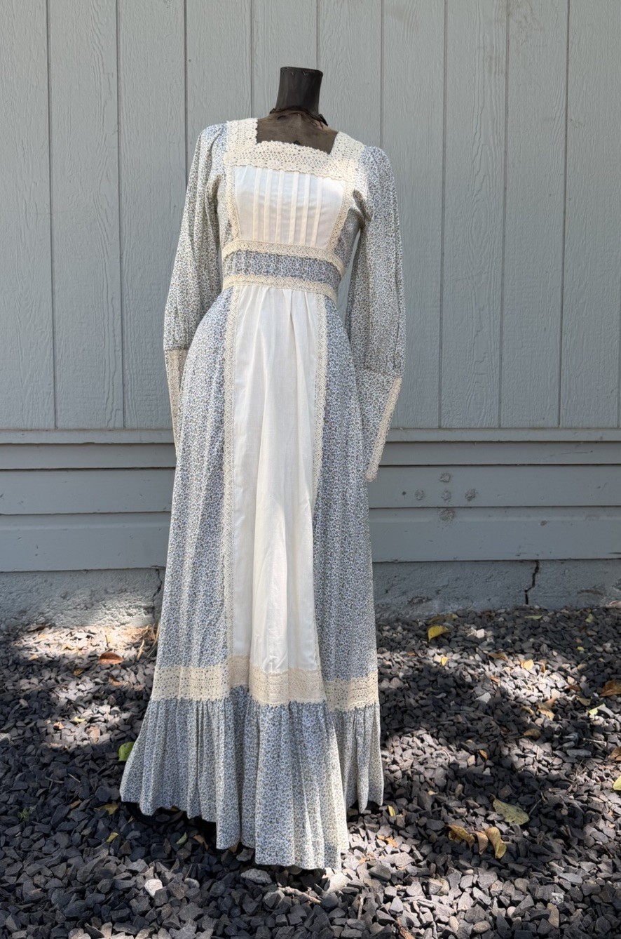 Gunne Sax Vintage 70s Maxi Dress Floral Print Prairie Victorian Revival 26W